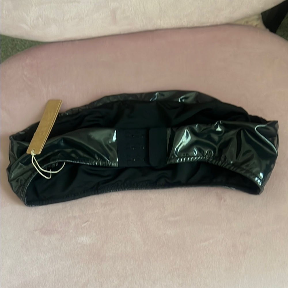 Skims Stretch Vinyl Bandeau - Picture 6 of 8